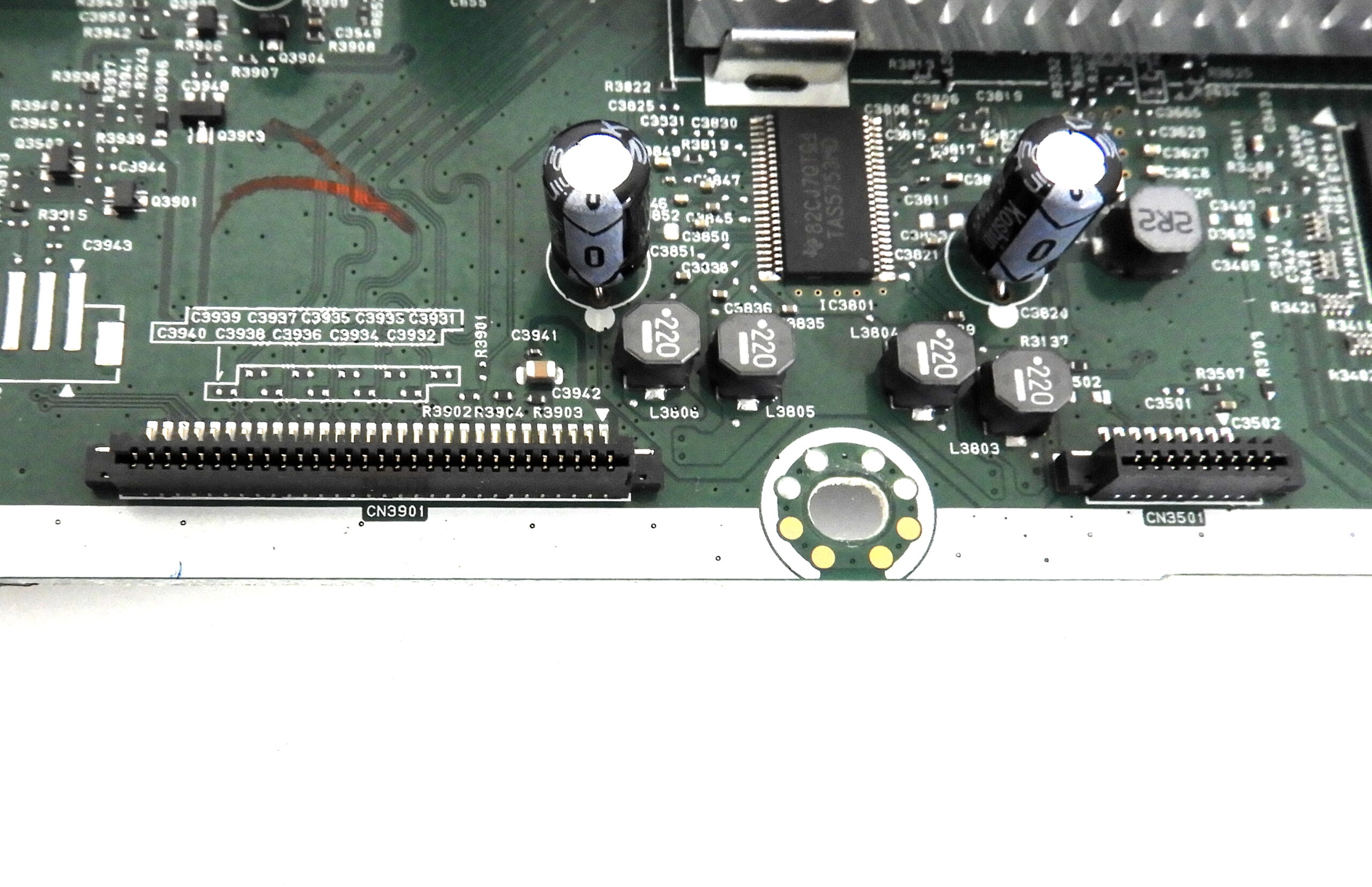 Sanyo FW32R19F Main Board / Power Supply ACLF0MMA-001 for FW32R19F (ME1 Serial) - Image 2